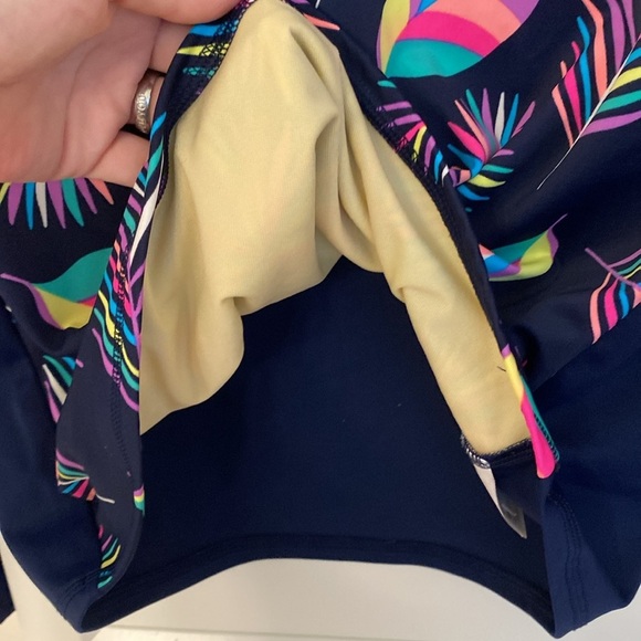 Lands End Rash Guard - Picture 6 of 6